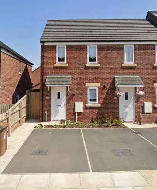 Natasha and Ben: Three Bedroom House in Telford