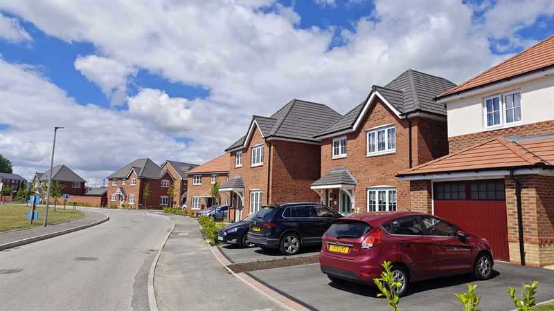 Snagging well built house in nice development